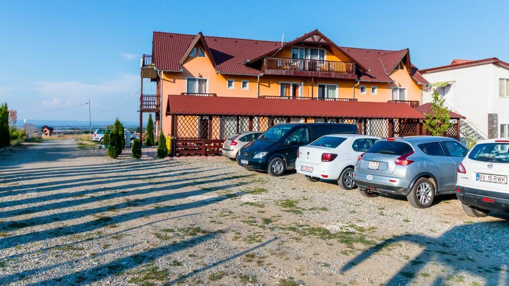 Pensiunea Mountain King Sîmbăta de Sus Exterior foto